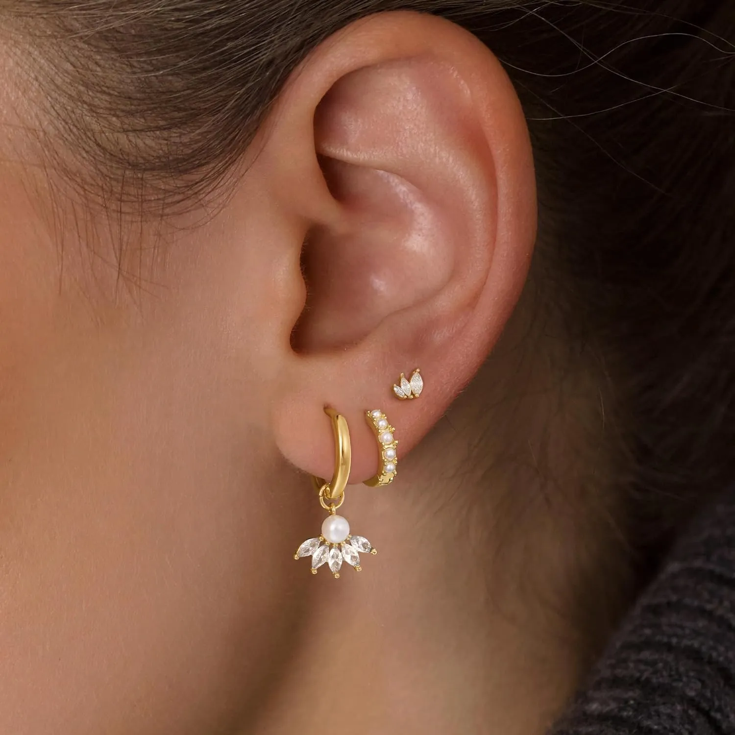 3 Pairs Pearl Earrings for Women Trendy, 14K Gold Hoop Earrings Pearl Earrings Cubic Zirconia Studs Hypoallergenic Small Gold Pearl Drop Earrings Hoops Dainty Gold Huggie Earrings Jewelry Gift