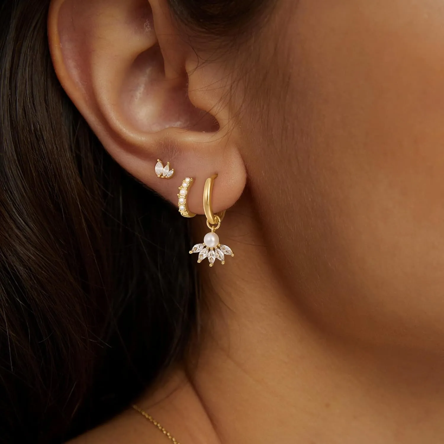 3 Pairs Pearl Earrings for Women Trendy, 14K Gold Hoop Earrings Pearl Earrings Cubic Zirconia Studs Hypoallergenic Small Gold Pearl Drop Earrings Hoops Dainty Gold Huggie Earrings Jewelry Gift