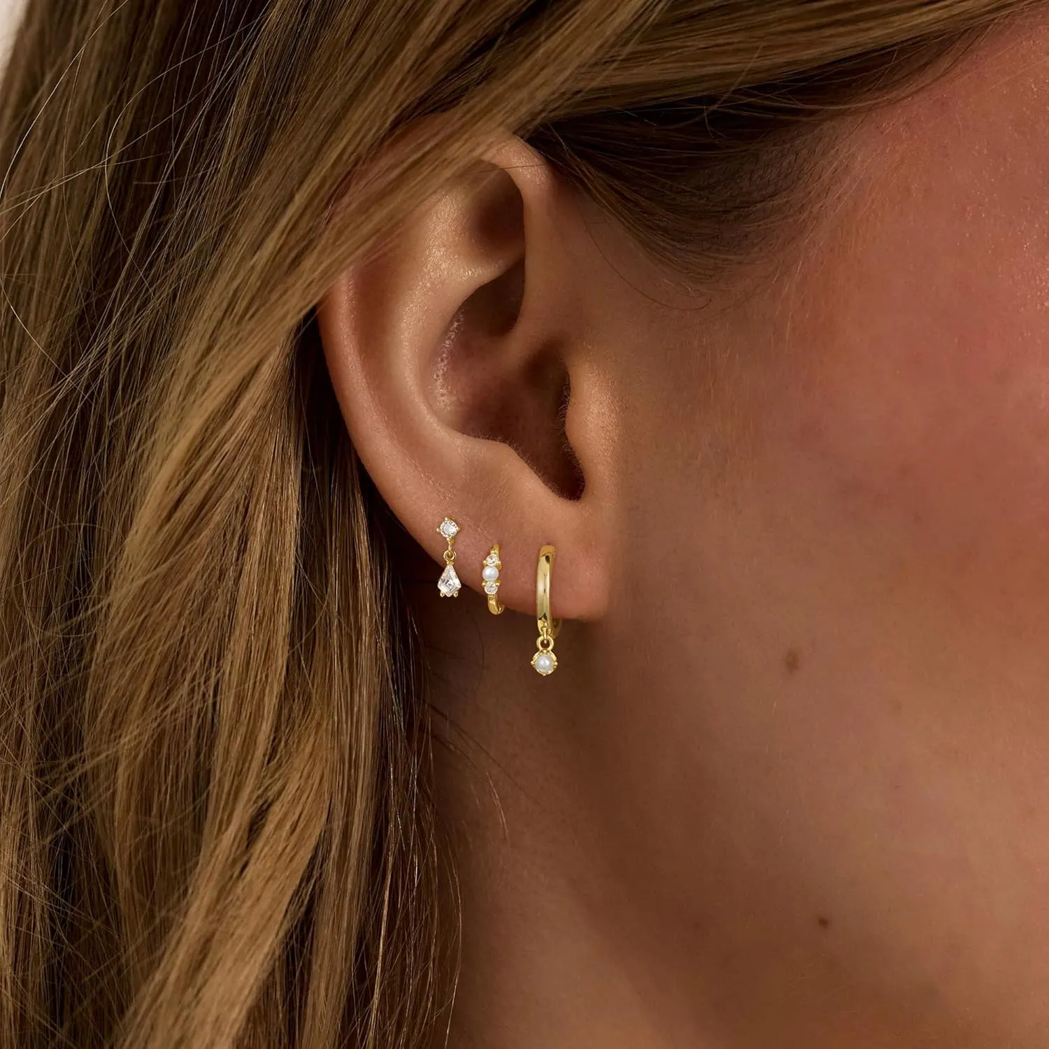 3 Pairs Pearl Earrings for Women Trendy, 14K Gold Hoop Earrings Pearl Earrings Cubic Zirconia Studs Hypoallergenic Small Gold Pearl Drop Earrings Hoops Dainty Gold Huggie Earrings Jewelry Gift