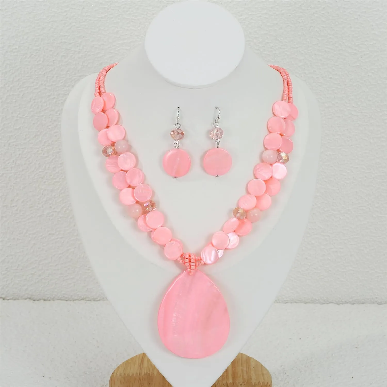 Big Teardrop Pendant Necklaces for Women Colorful Beaded Necklaces Statement Set for Holiday.