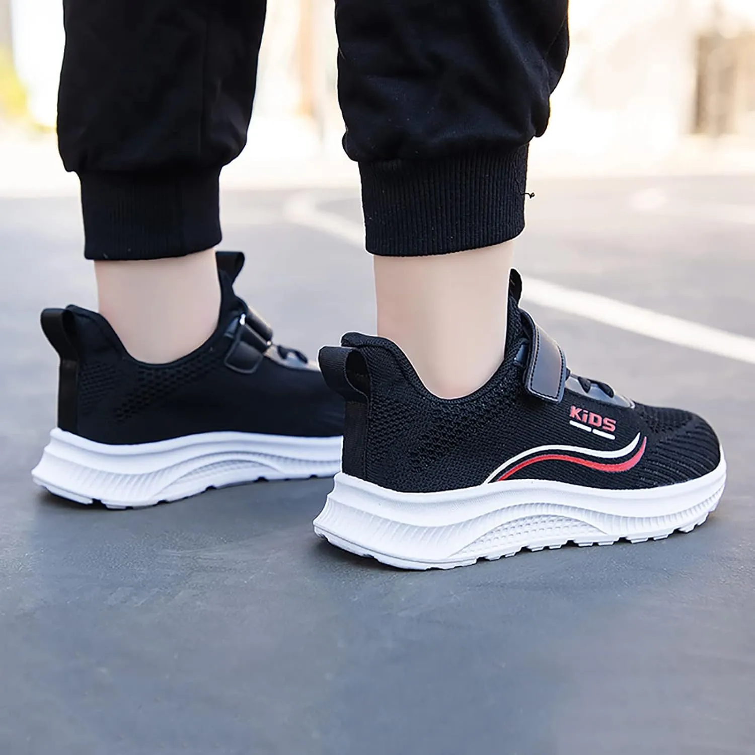 Boys Girls Sneakers Lightweight Breathable Athletic Running Shoes Slip On Walking Sports Shoes Fashion Shoes