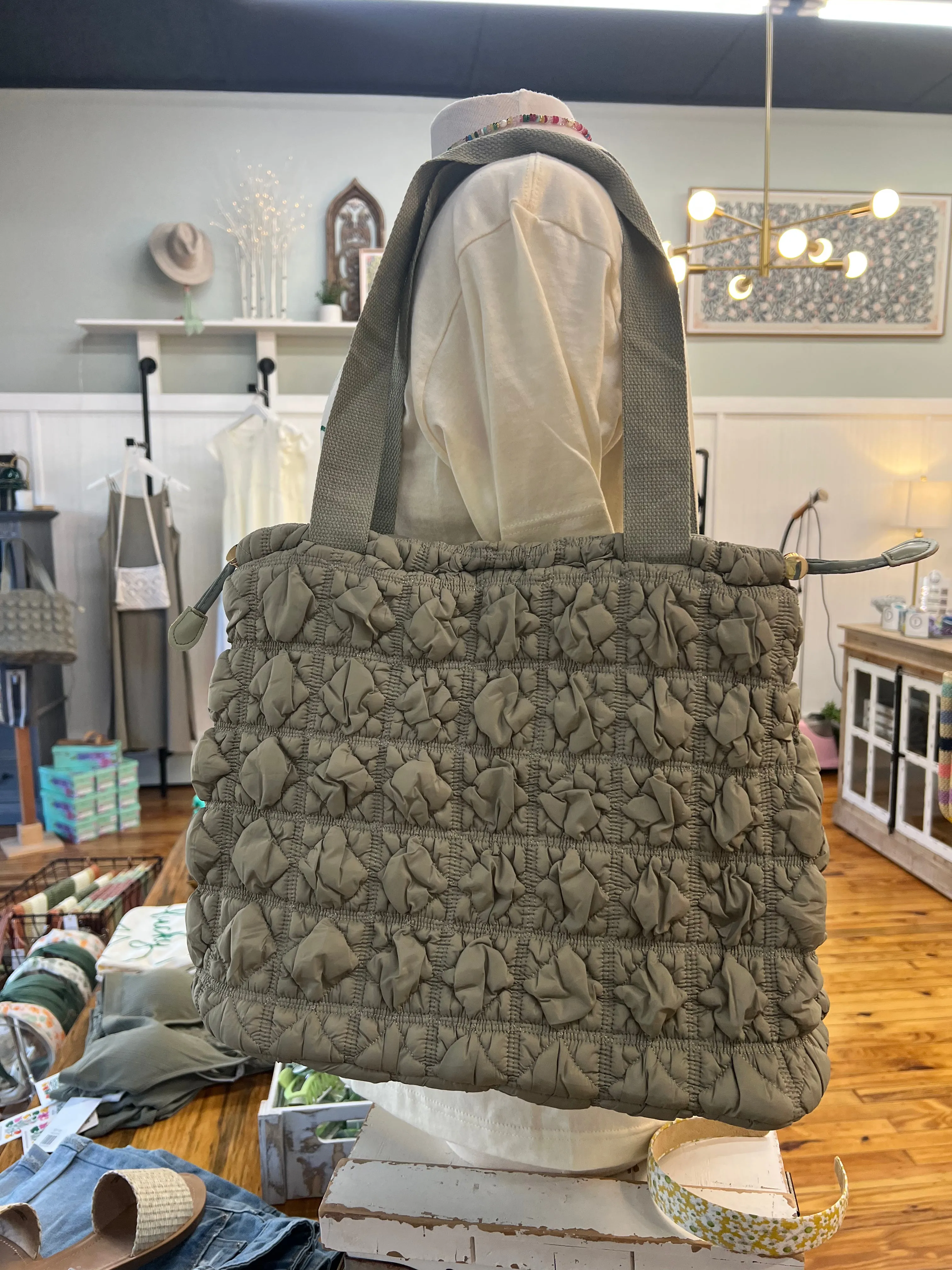 Ladies Puffer Light Weight Cloud Handbag (2 Colors)