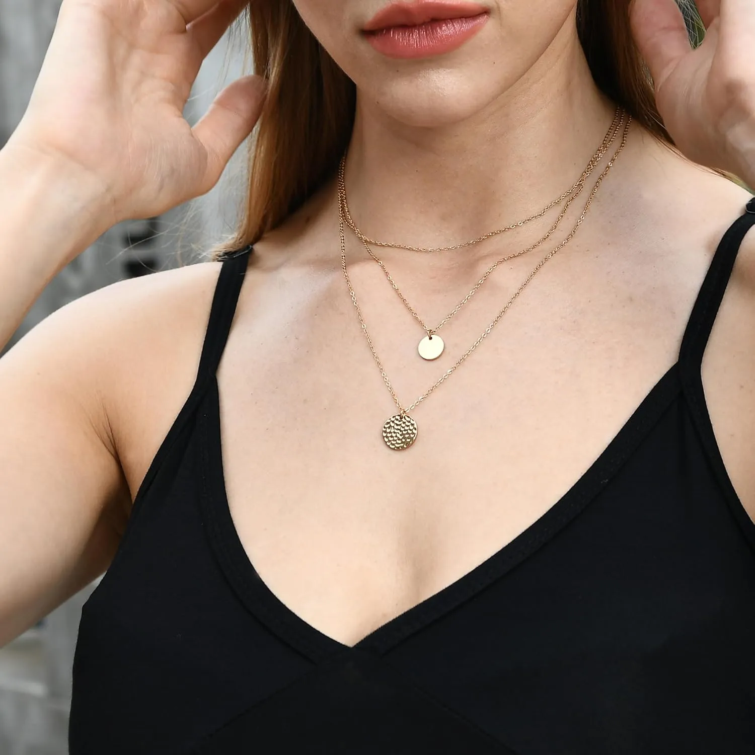 Ldurian Layered Necklaces for Women - 14K Dainty Gold Plated Layering Chokers Necklaces Set Multilayer Delicate Necklace Trendy Adjustable Long Layered Necklaces for Women