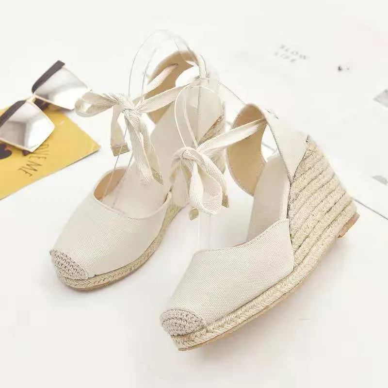 L'espadrille plate-forme boho vintage.