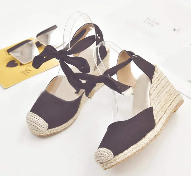 L'espadrille plate-forme boho vintage.