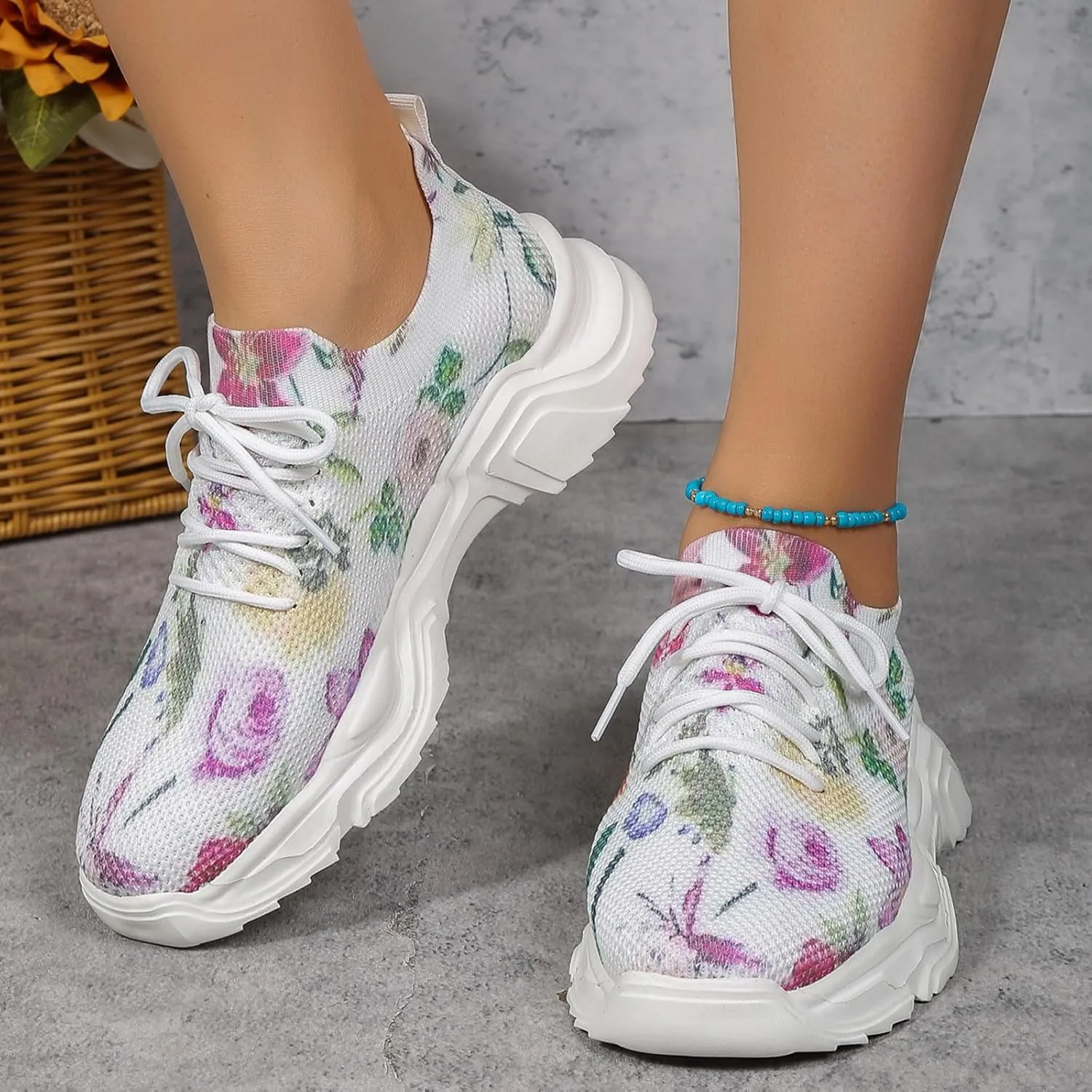Lightweight Walking Tennis Shoes for Women Fashion Low Top Sneakers with Platform Outdoor Casual Fitness Shoe