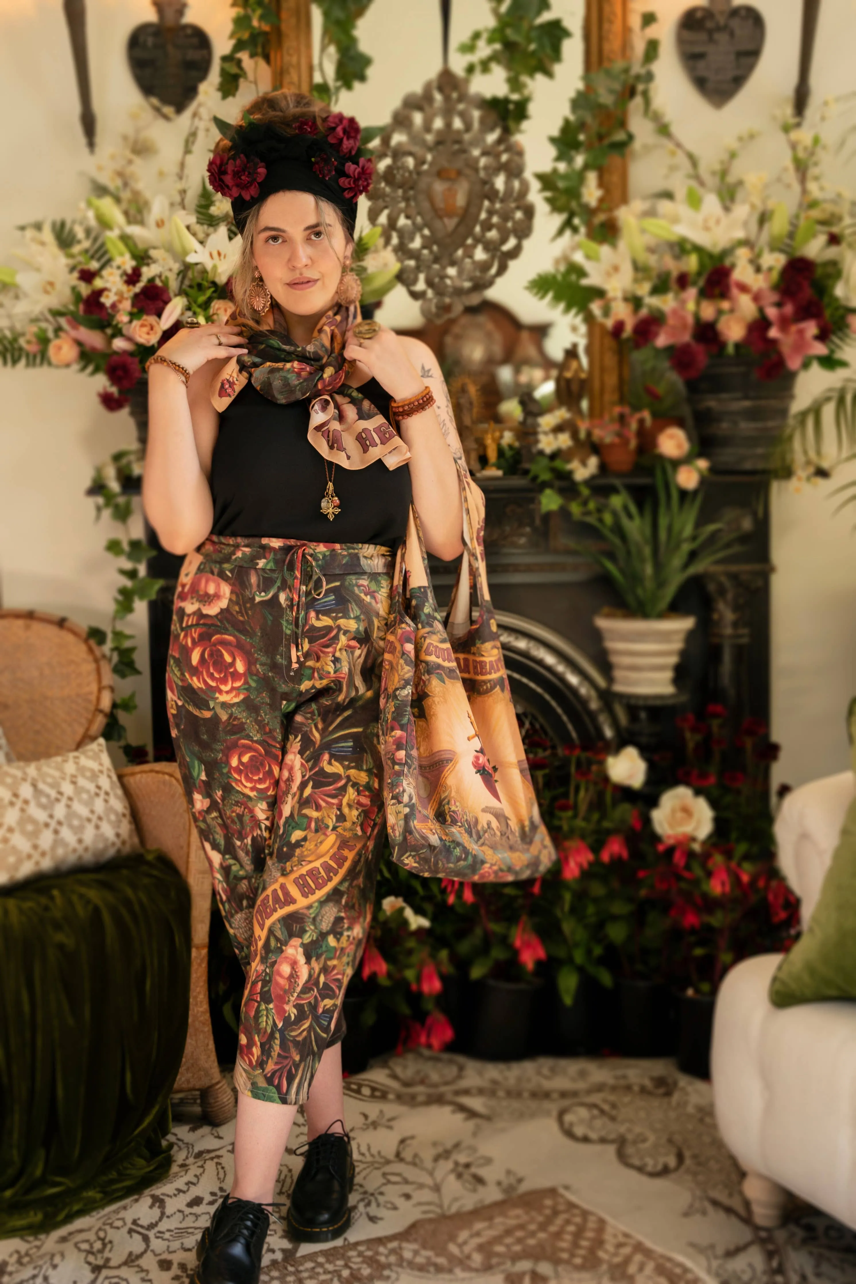 Market of Stars - Courage Dear Heart Boho Linen Tote Bag with Sacred Heart