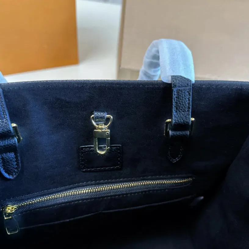 New Embossed Tote Bag for Women Large Capacity Leather Handbag Shopping Bags Neverfull Shopping and Crossbody Women's Shoulder Bag Traveling and On-the-Go Style