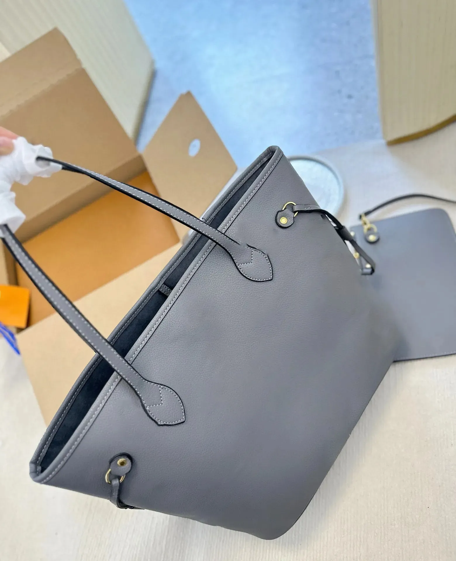 NF Shop New Shopping Bag MM Handbag neverfull bag Classic Women's Bag Graphic Print Large Capacity Embossed Grain Tote Bag One Shoulder Handbag
