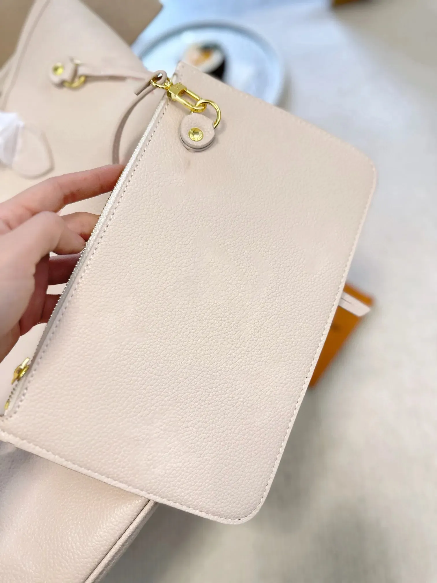 NF Shop New Shopping Bag MM Handbag neverfull bag Classic Women's Bag Graphic Print Large Capacity Embossed Grain Tote Bag One Shoulder Handbag