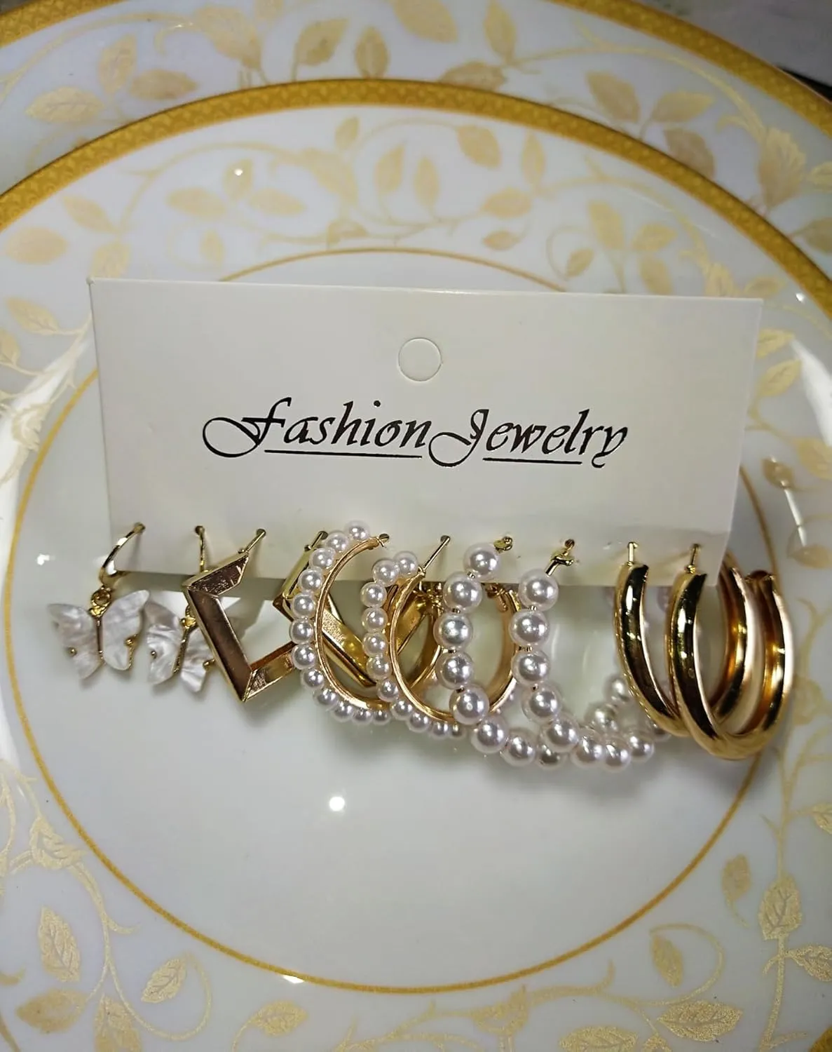 Pairs Small Gold Stud Set for Womens Fashion Crystal Pearl Gold Earrings Latest Small Hypoallergenic Stud Earrings Sets for Gifts