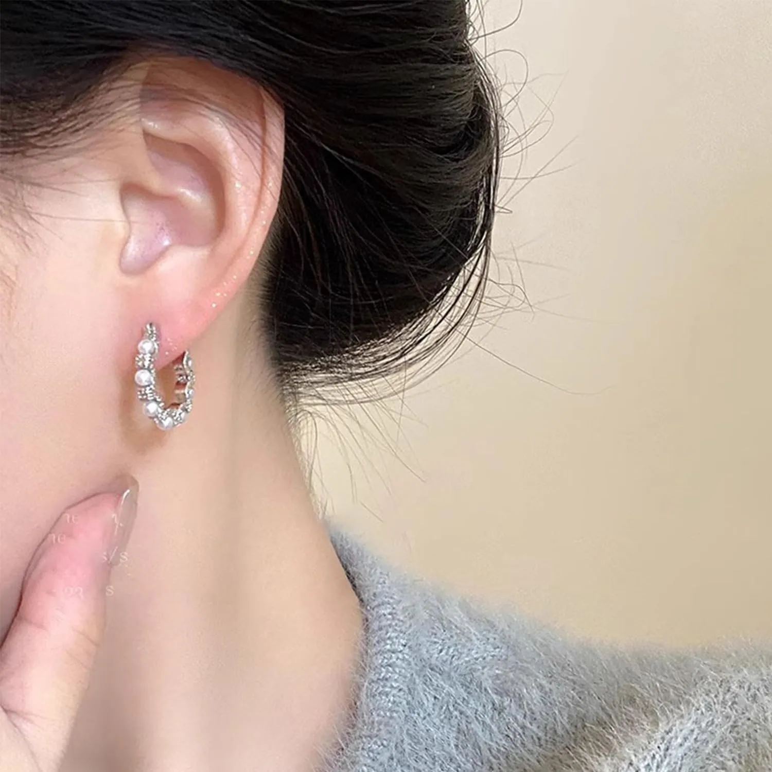 Pearl Hoop Earrings for Women 14k Gold Plated Small Hoop Earrings Hypoallergenic Pearl Huggie Earrings Trendy Jewelry for Women
