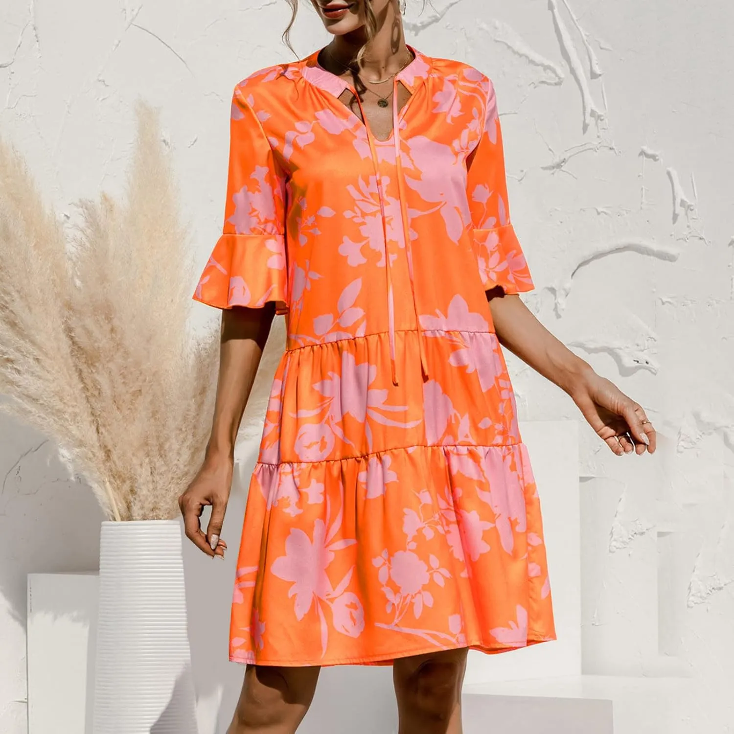Women's Casual Puff Sleeve Mini Dress Solid Color V-Neck Ruffle Dress with Pleated Details Cute and Elegant
