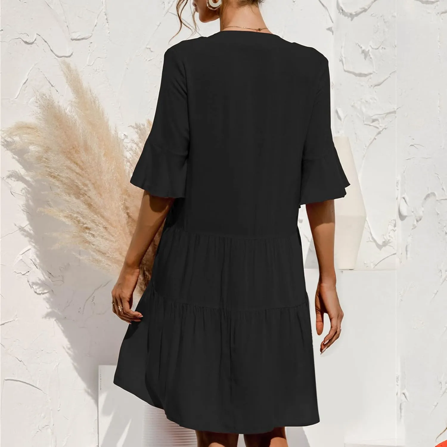 Women's Casual Puff Sleeve Mini Dress Solid Color V-Neck Ruffle Dress with Pleated Details Cute and Elegant