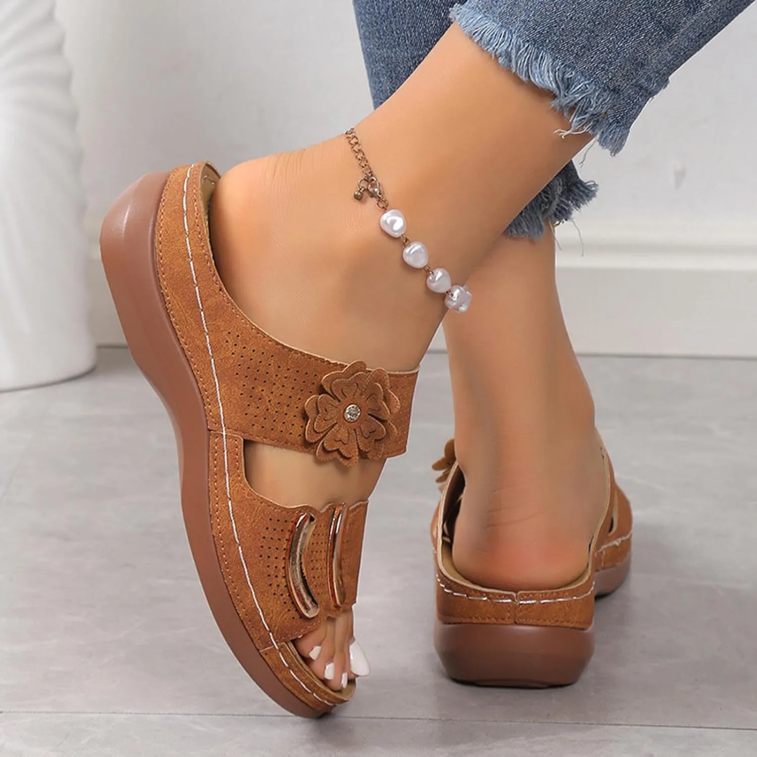 Womens Leather Flat Sandals Slide Casual Sandals with Arch Support Adjustable Hook and Loop Straps Slip-On Shoes