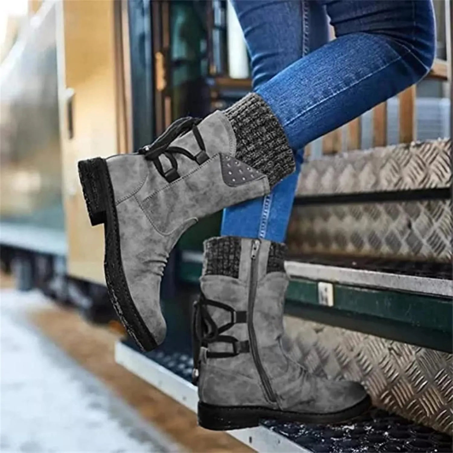 Women's Snow Boots Winter Warm Round Toe Lace Up Boot Western Platform Cowboy Boots Hiking Booties Non Slip Outdoor Mid Calf Boots Shoes