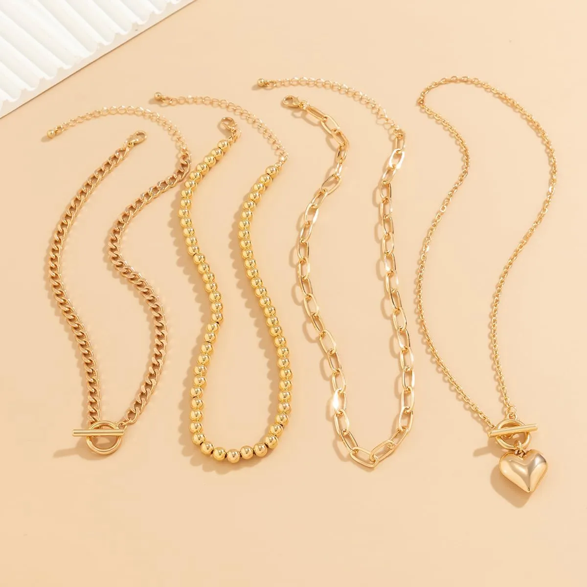 ZMANYIJEW 14K Gold Plated Large Heart Necklace for Women Silver Heart Pendant Necklace Exaggerated Personalized Big Heart Pendant Necklace Choker Heart Necklace for women